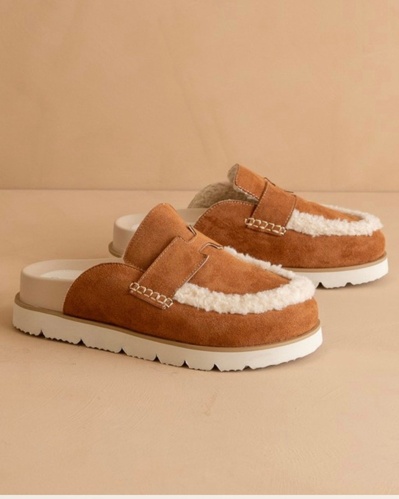 Suede cozy loafer mule